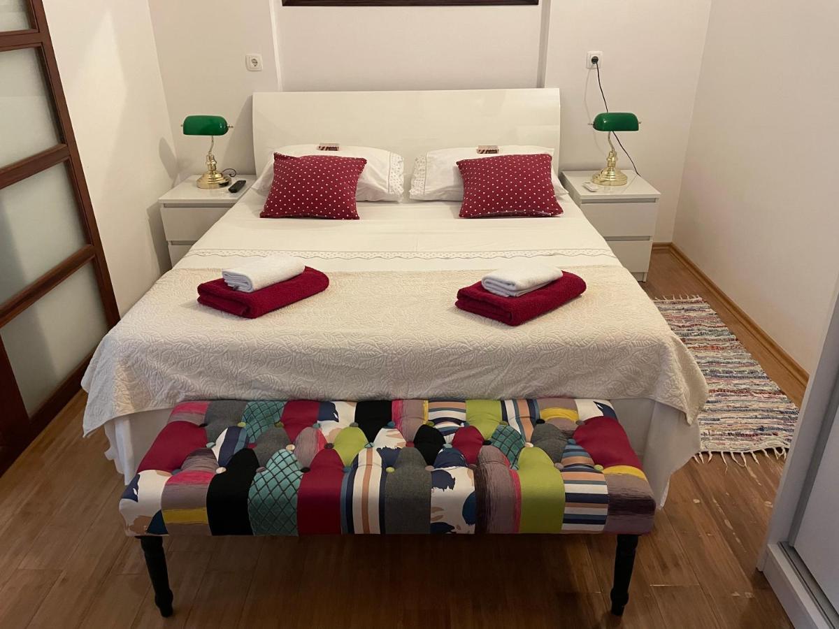 Cottage Holiday Home 奥米什 外观 照片